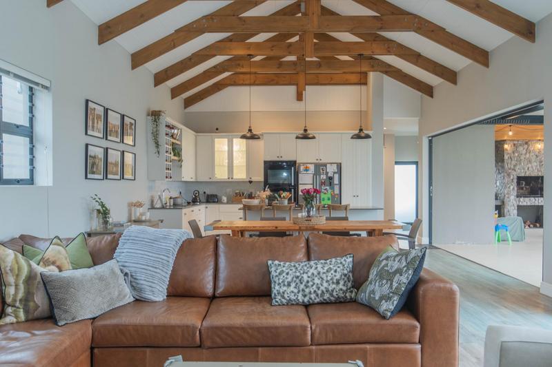 4 Bedroom Property for Sale in Kragga Kamma Eastern Cape